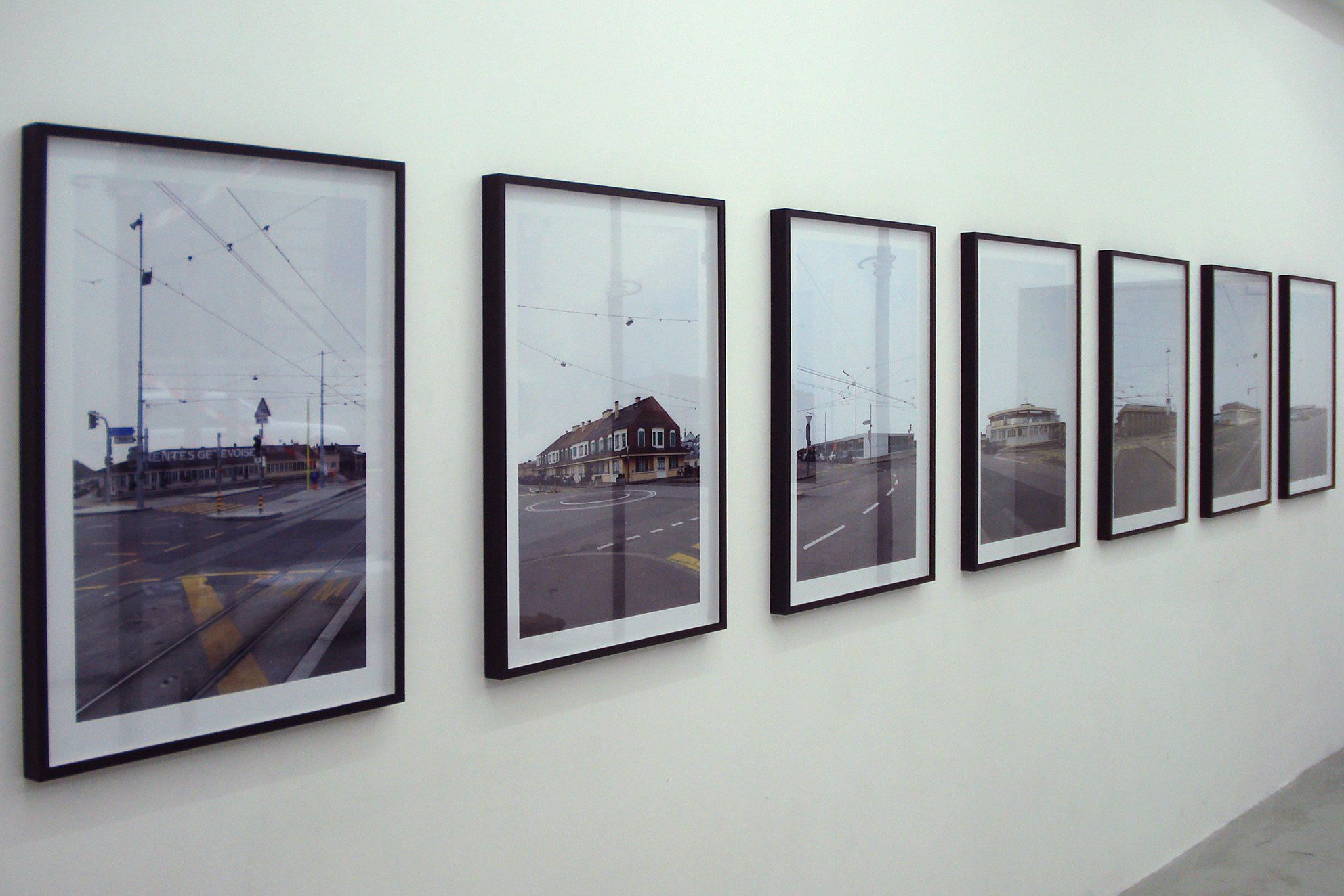 DOWNtown, series of 7 photographs, lambda print / black wooden frame and glass, 84 x 60 x 3 cm, 2008, in collaboration with Swann Thommen