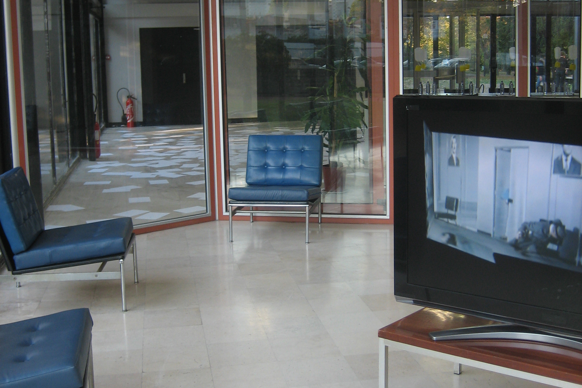 Expanded Play Time, installation vidéo SD, 16/9, 576i, 4’57”, 2004, en collaboration avec Swann Thommen